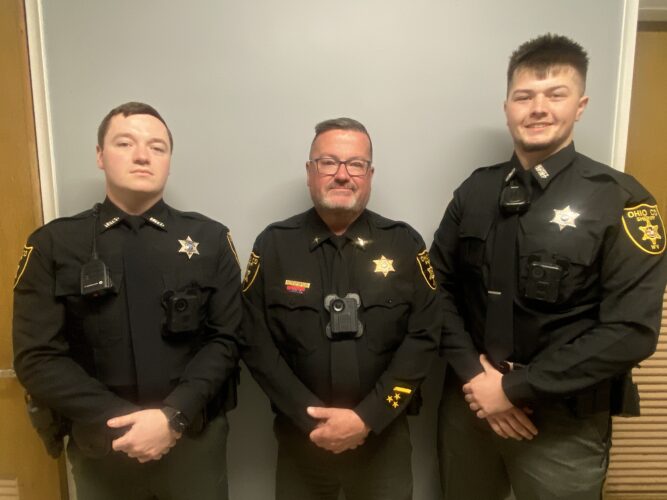 Ohio County Sheriff's Office Swears In Two New Deputies